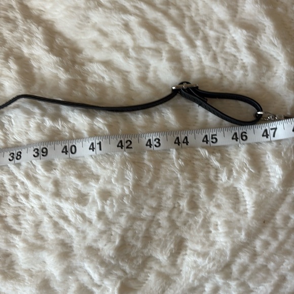 Carlos Santana Floral Crossbody, Black with pink/white, 7x6, sliver loop handle - Picture 9 of 10